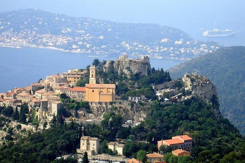 Rothschild’s Legacy Greek Elegance and Perfume Secrets of Eze 2