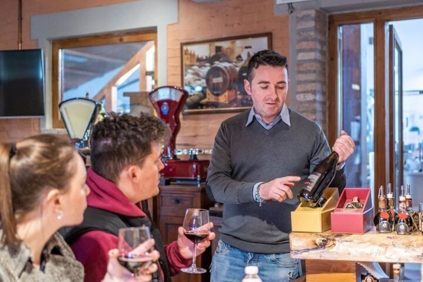 Cavedoni Balsamic Vinegar Tour: The Oldest in Modena 4