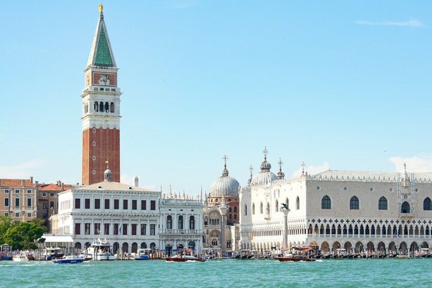 Venice Full-Day Tour from Lake Garda 1