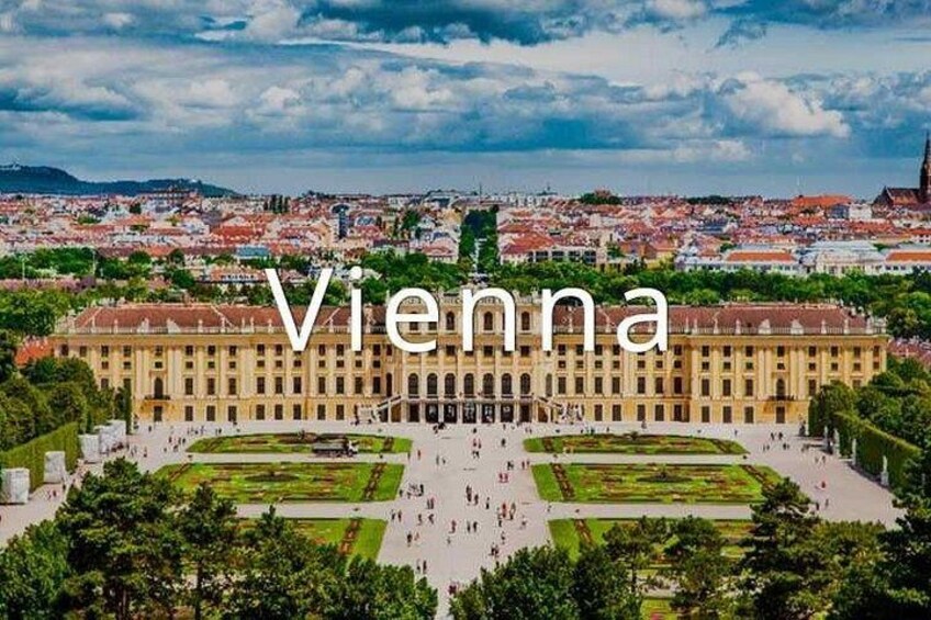 Private One-Way Sightseeing Transfer from Prague to Vienna via Cesky Krumlov 5