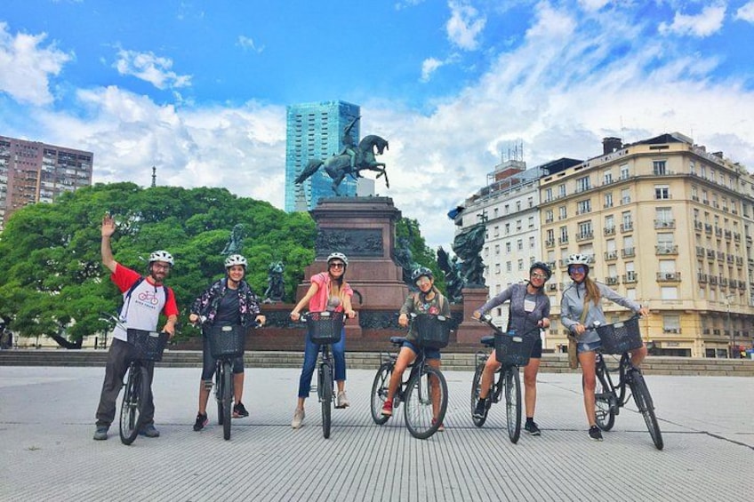 San Martin square - Meeting Point 2
