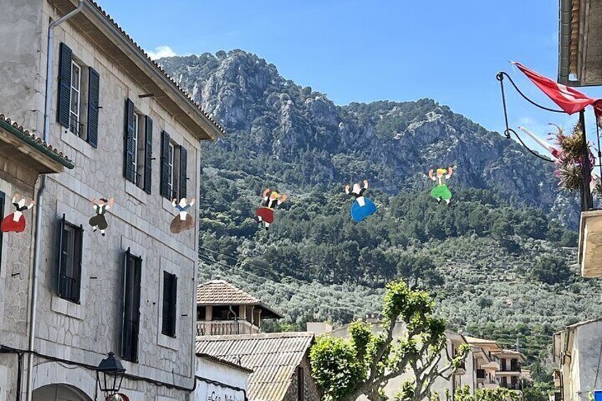 Sierra Tramuntana: Mountain Tops and Cosy Villages