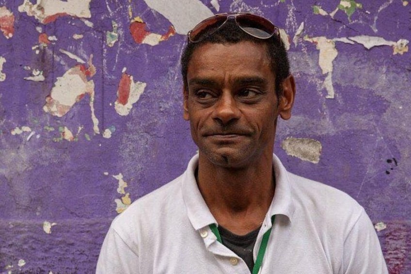 Carlos de Souza, guide 5