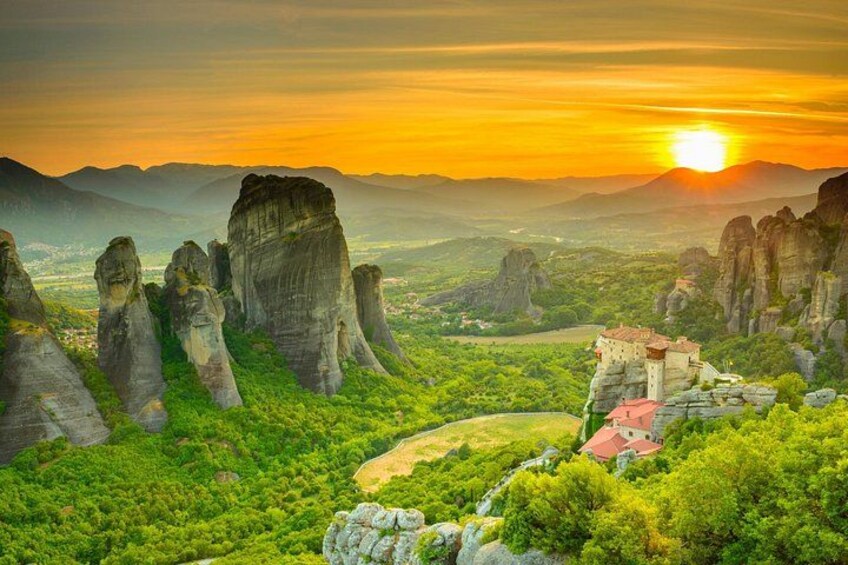 2-Day Tour to Delphi & Meteora with Guide and Tickets From Athens 4
