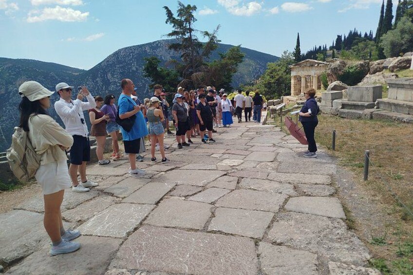 Delphi Experience With Tickets, Official Guide and Hotel pick up 3