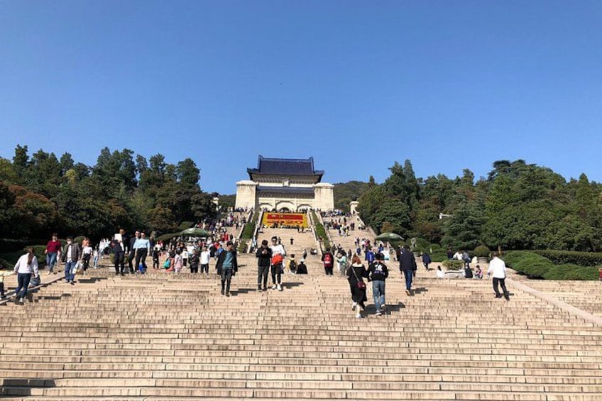 Sun Yatsen Mausoleum 2