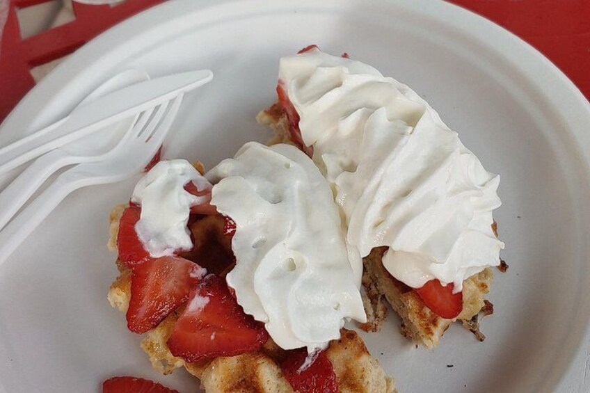 Strawberry & Cream waffles 4