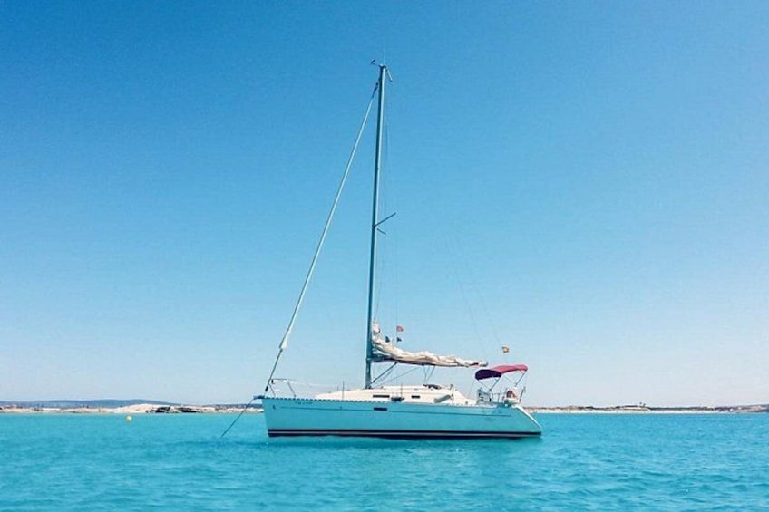Full-Day Private Ibiza and Formentera Charter Cruise 2