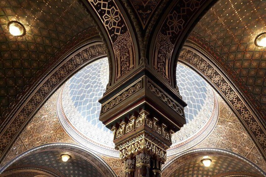 One of the most beautiful synagogues in Europe
 5