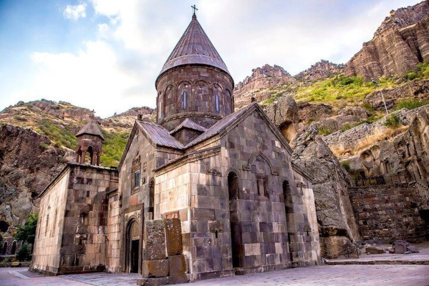 Private 8-9-hour Echmiadzin, Zvartnots, Garni and Geghard trip from Yerevan 2