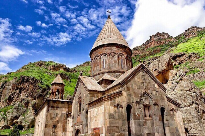 Private tour to Garni - Geghard - Tsaghkadzor (Kecharis) 4