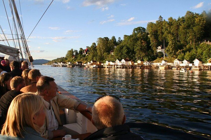 Passing numerous bath houses 3