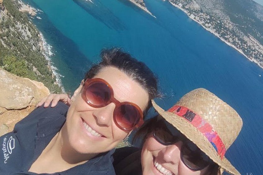Cassis and Aix en Provence Sightseeing Tour from Marseille 1