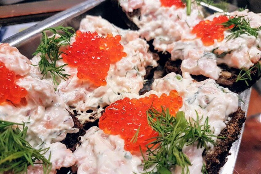 Skagen bread with shrimps 4