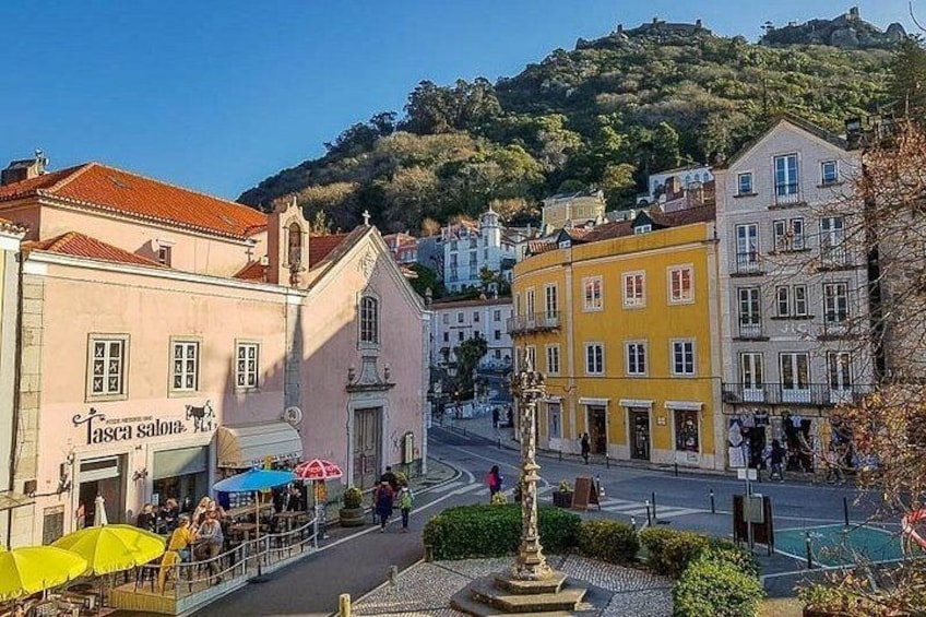 Sintra, Pena Palace, Quinta da Regaleira & Cascais Group Tour 2