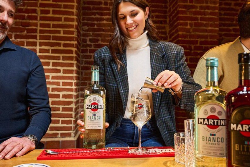 Martini Cocktail Experience in Pessione, Italy 4