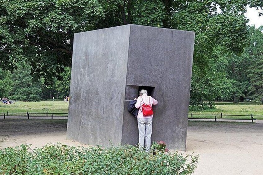 Visit thoughtful memorials for multiple victim groups 2