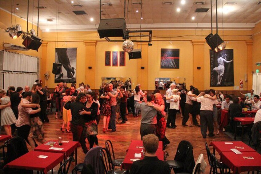 Buenos Aires Tango Tour Including Class and Milongas 4