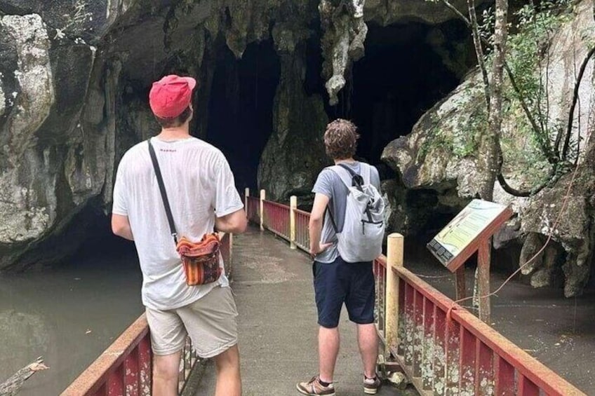 Along the way, see eagles, explore caves full of bats, visit a floating fish farm and enjoy lunch 5