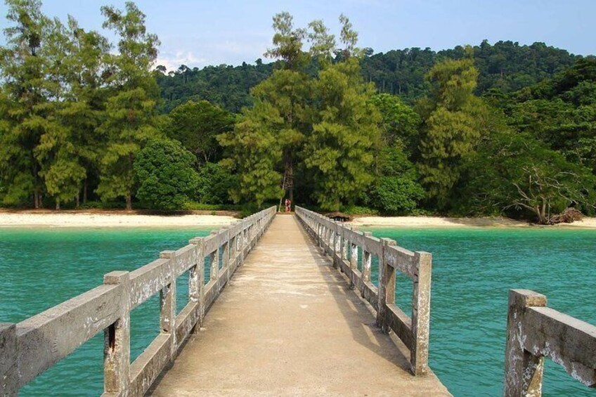 Langkawi Island Hopping Private Boat Tour with Transfer 5