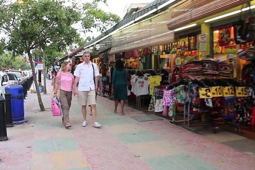 This tour takes you to Cenang Street, Eagle Square, and famous duty free shopping in Kuah Town. 3