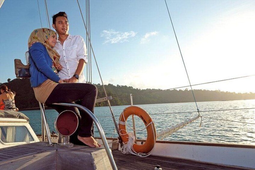 Langkawi Andaman Sea Sunset Dinner Cruise 4