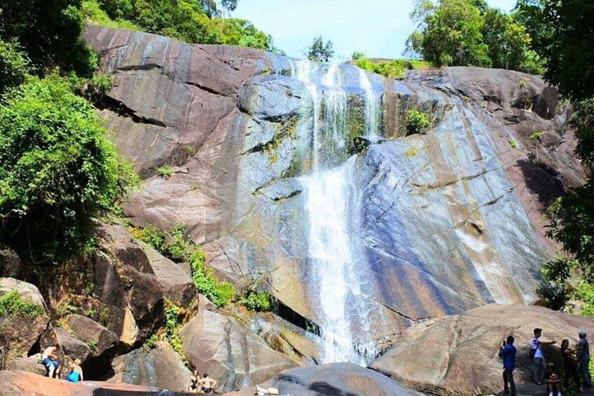 Seven Wells Waterfall is one of Langkawi's most captivating natural performances 4