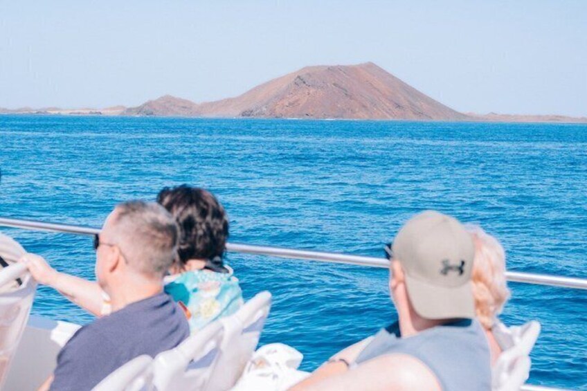 Lanzarote Volcano and Wine Region Tour from Fuerteventura 5