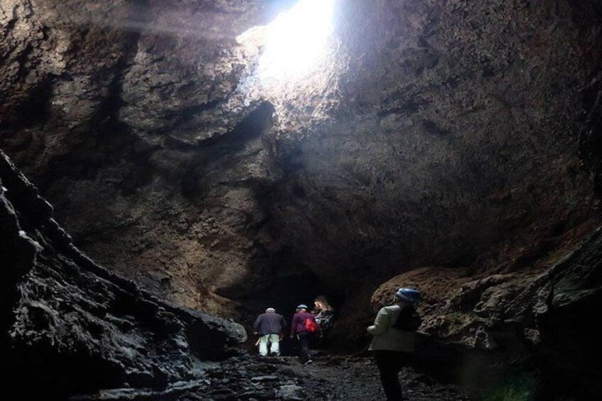 Speleology Tour in Cueva de Las Palomas in La Palma 3