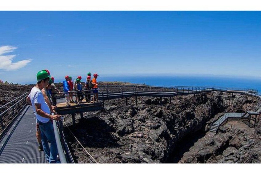 Speleology Tour in Cueva de Las Palomas in La Palma 2