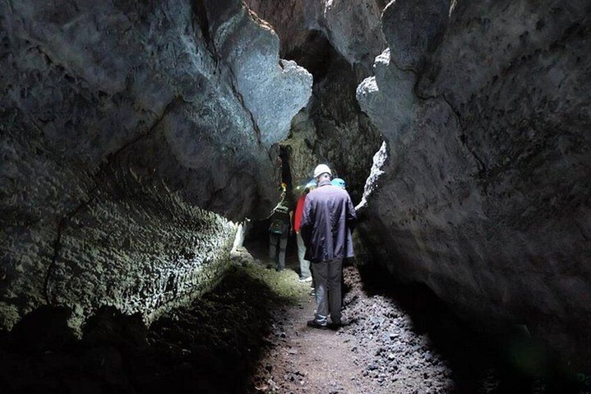Speleology Tour in Cueva de Las Palomas in La Palma 3