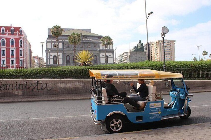 Tuk-Tuk Neighbourhoods Tour around Las Palmas de Gran Canaria 4