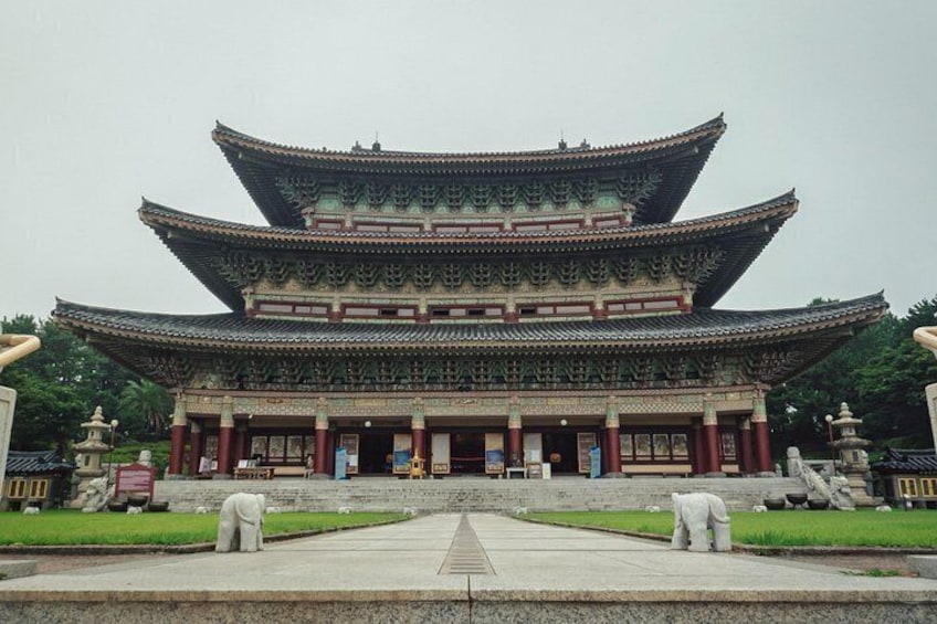 Yakcheonsa temple 2
