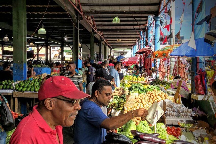 So many fresh fruits & vegetabes 4