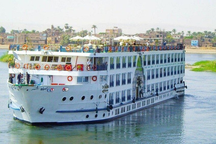 4-Days Aswan sails Nile Cruise Luxor &Abu Simbel.Hot air Balloon 4
