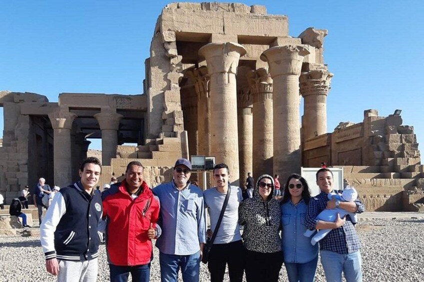 4-Days Aswan sails Nile Cruise Luxor &Abu Simbel.Hot air Balloon 2
