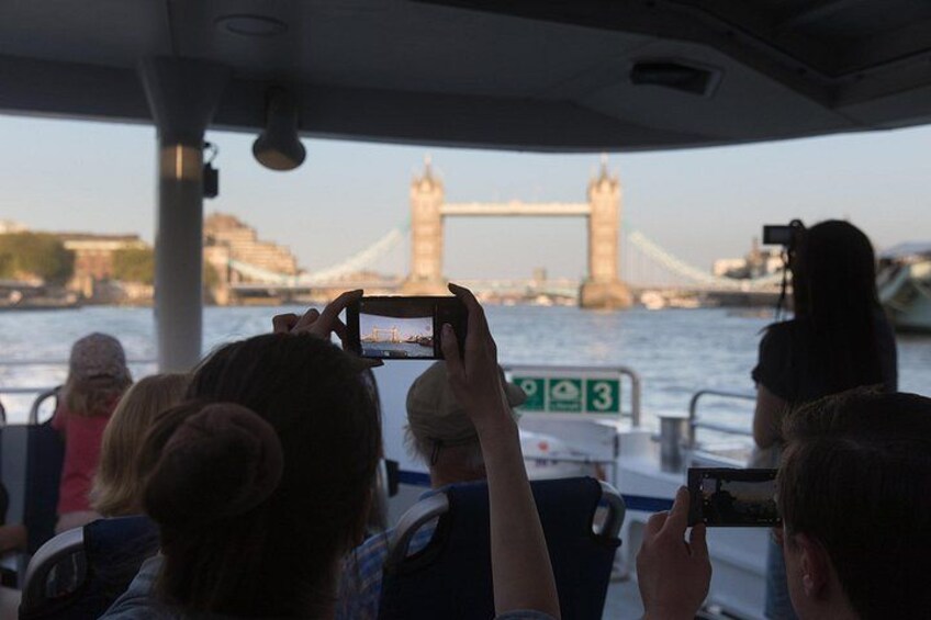 London: Uber Boat - Single Journey River Thames Cruise 2