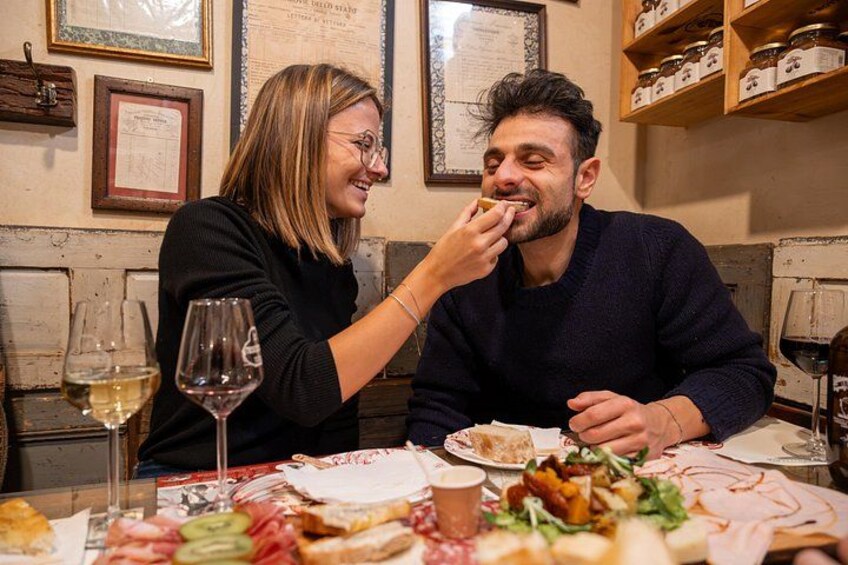 Milan: Sunset Navigli Food & Drinks Tour by Do Eat Better 2