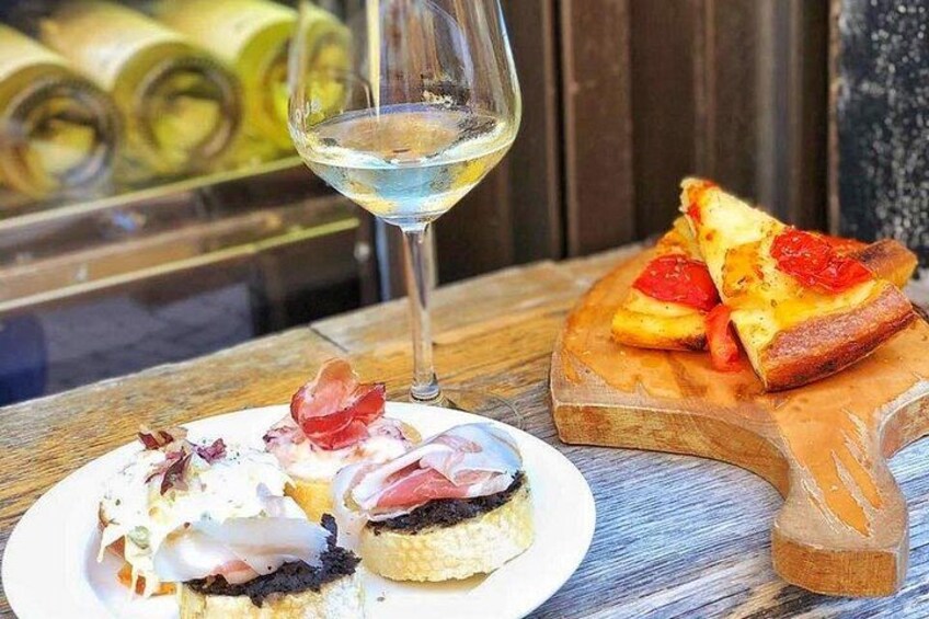 Verona Full Meal & Wine Tasting Walking Tour by Do Eat Better 3
