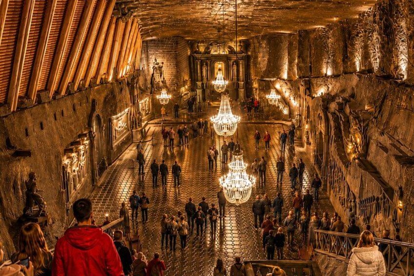 From Krakow: Salt Mine Fast-Track Ticket, Guide & Hotel Pick-up 2