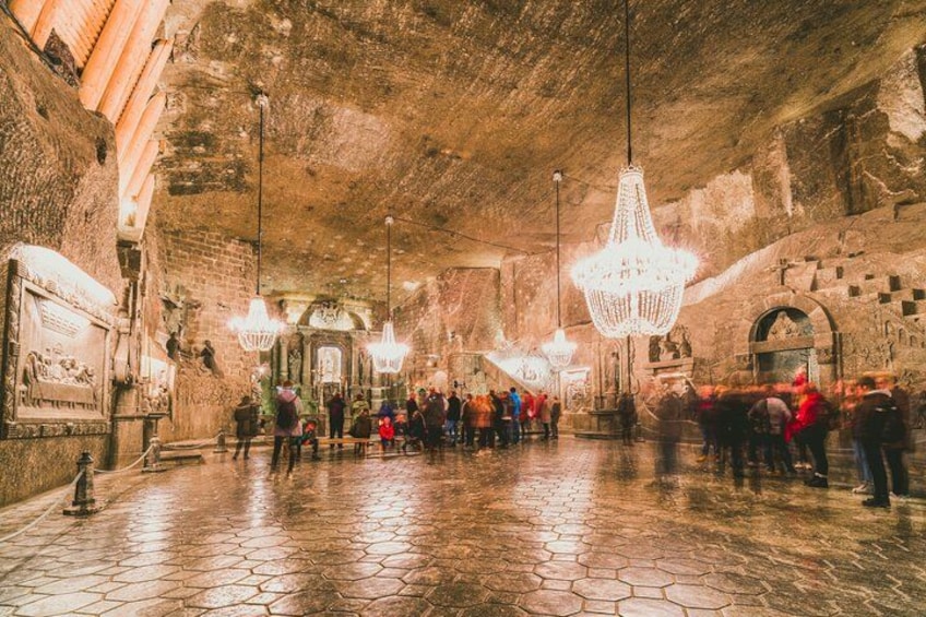 From Krakow: Salt Mine Fast-Track Ticket, Guide & Hotel Pick-up 2