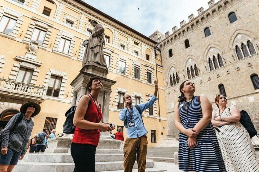 Guide in Siena 1 2
