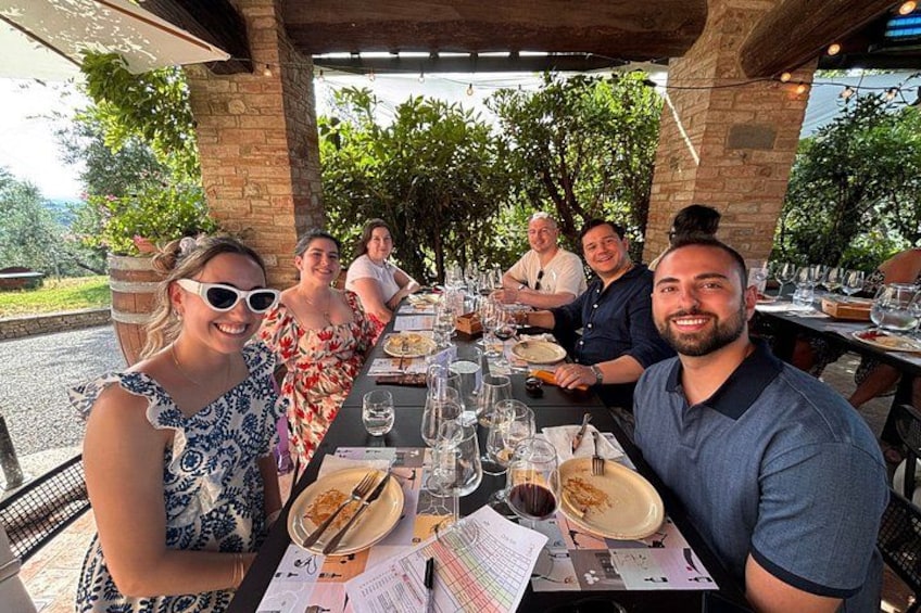 Small-Group Wine Tasting Experience in the Tuscan Countryside 4