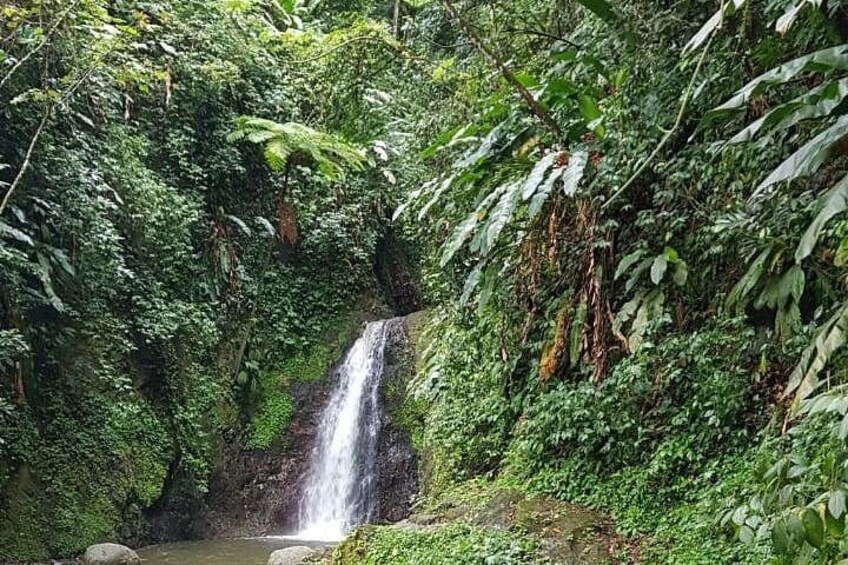 Seven Sisters Waterfalls Hike 2