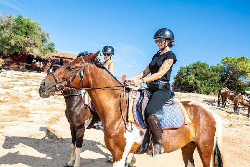 Mallorca Evening Tour: Horseback Riding, Dinner and Dance 2