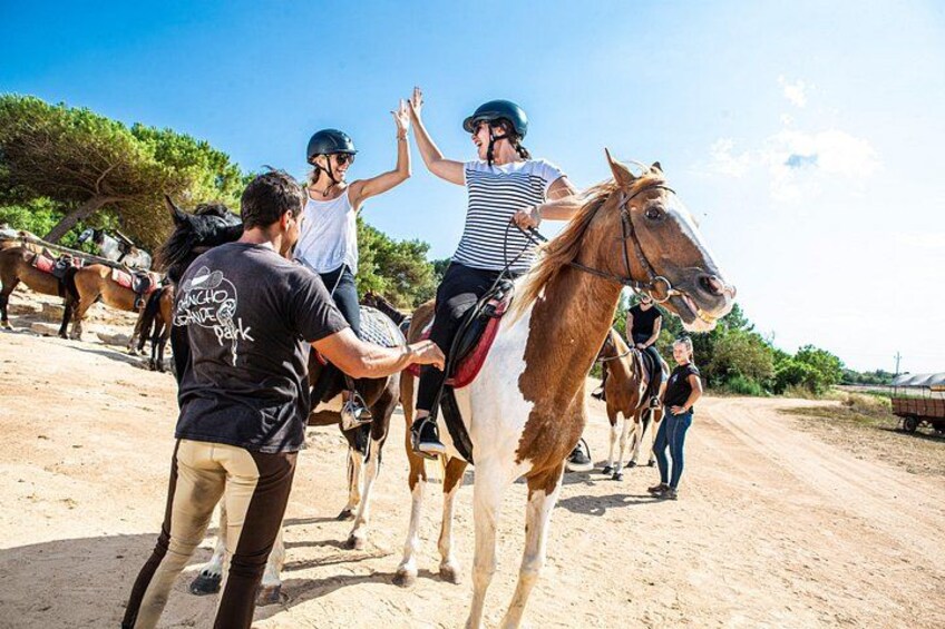 Mallorca Evening Tour: Horseback Riding, Dinner and Dance 1