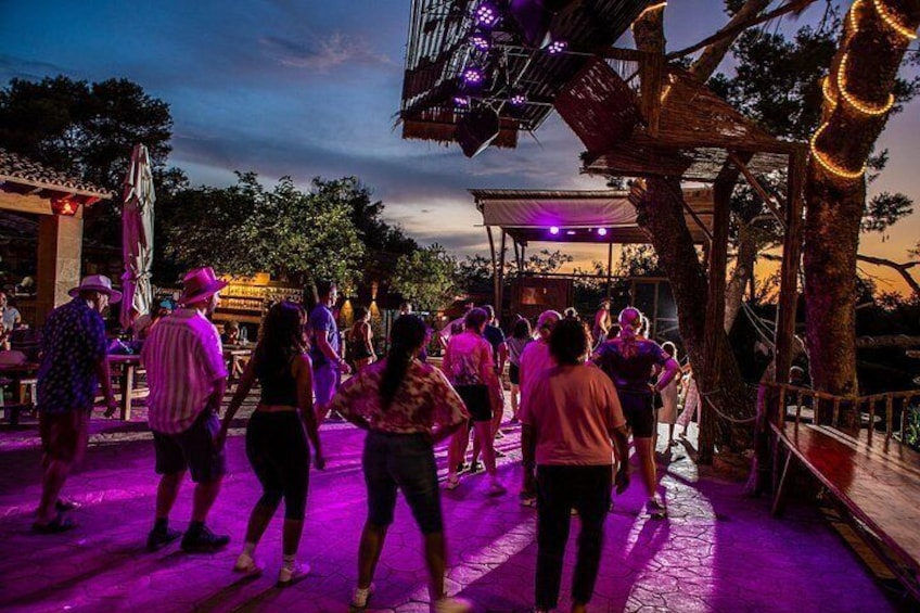 Mallorca Evening Tour: Horseback Riding, Dinner and Dance 3