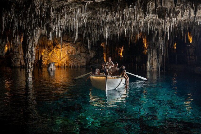 Explore Mallorca: Majorica Pearl Shop and Caves of Drach 3