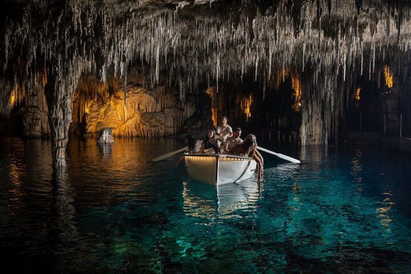 Explore Mallorca: Majorica Pearl Shop and Caves of Drach 4