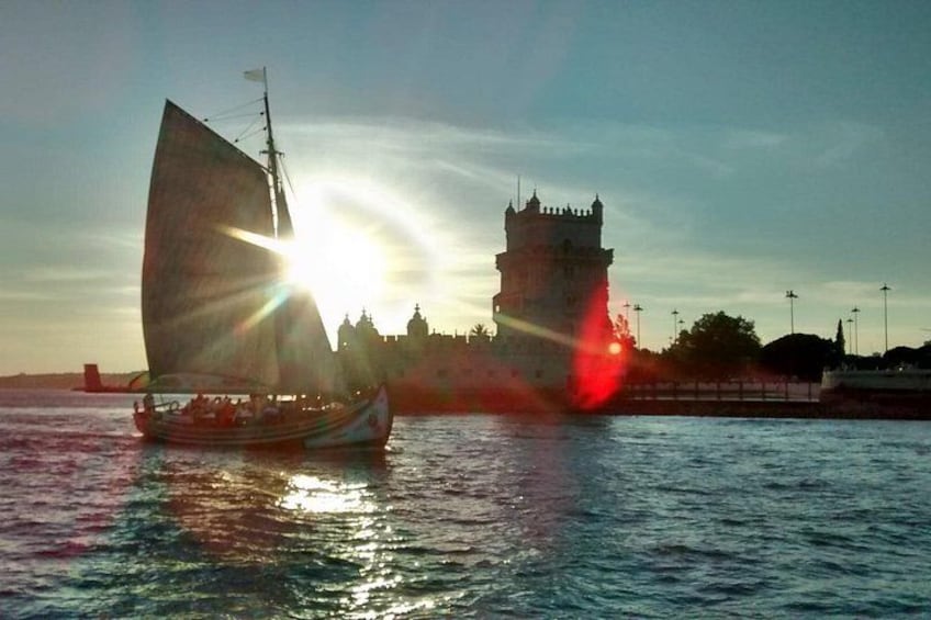 2-Hour Lisbon Traditional Boats Sunset Cruise with White Wine 5